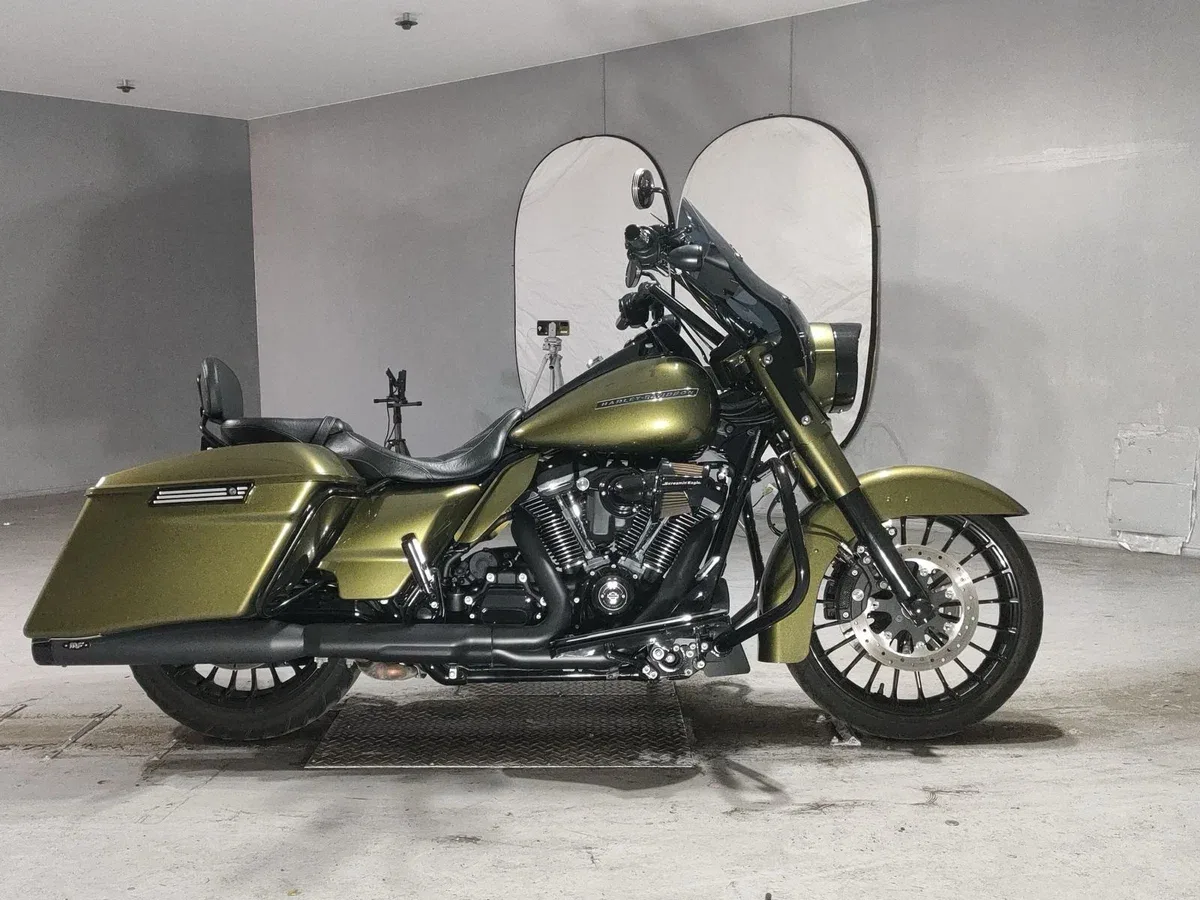 Harley-Davidson Road King Special