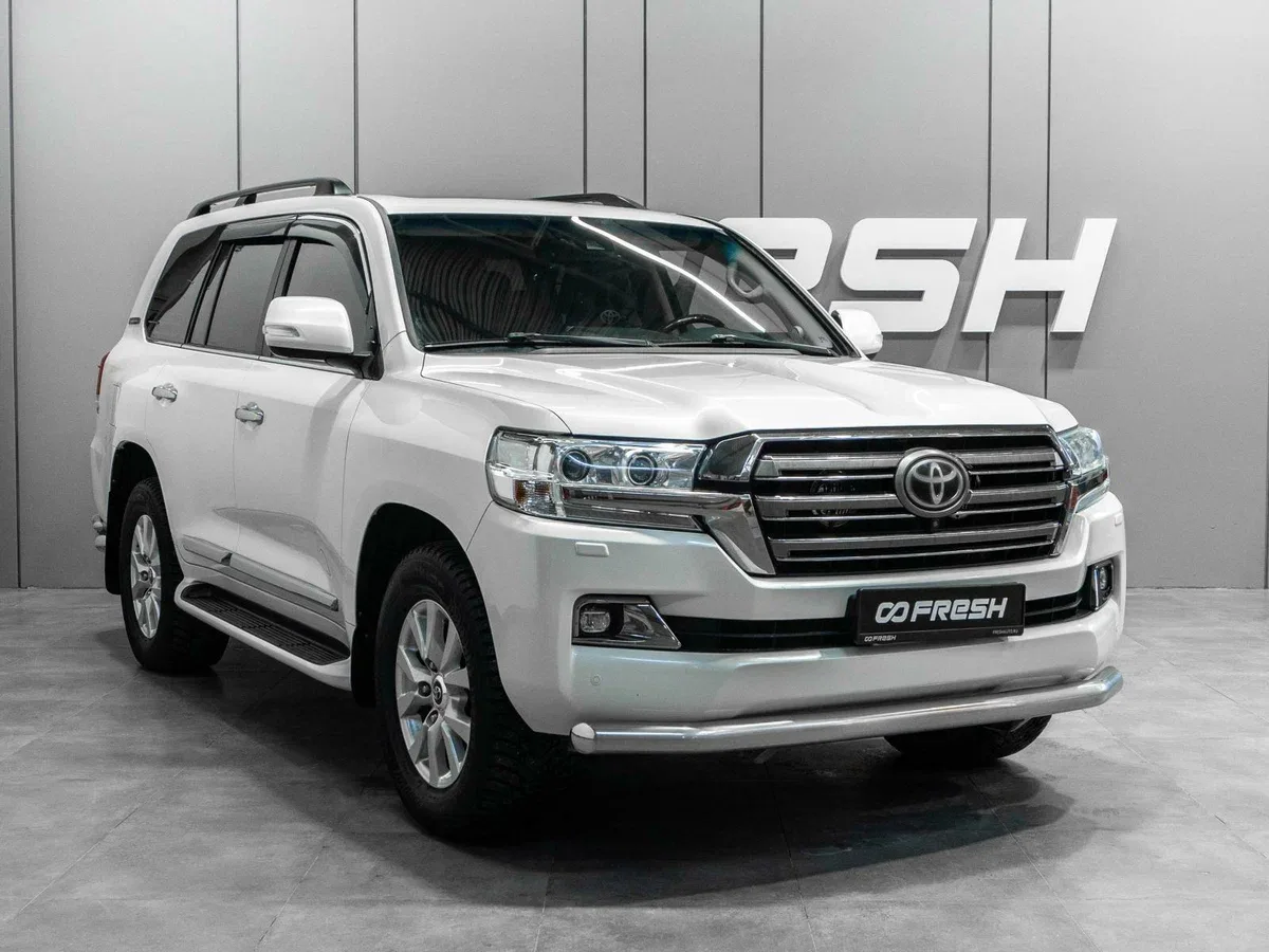 Toyota Land Cruiser 200 Series Рестайлинг 2
