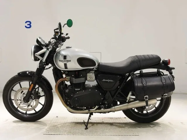 Triumph Street Twin