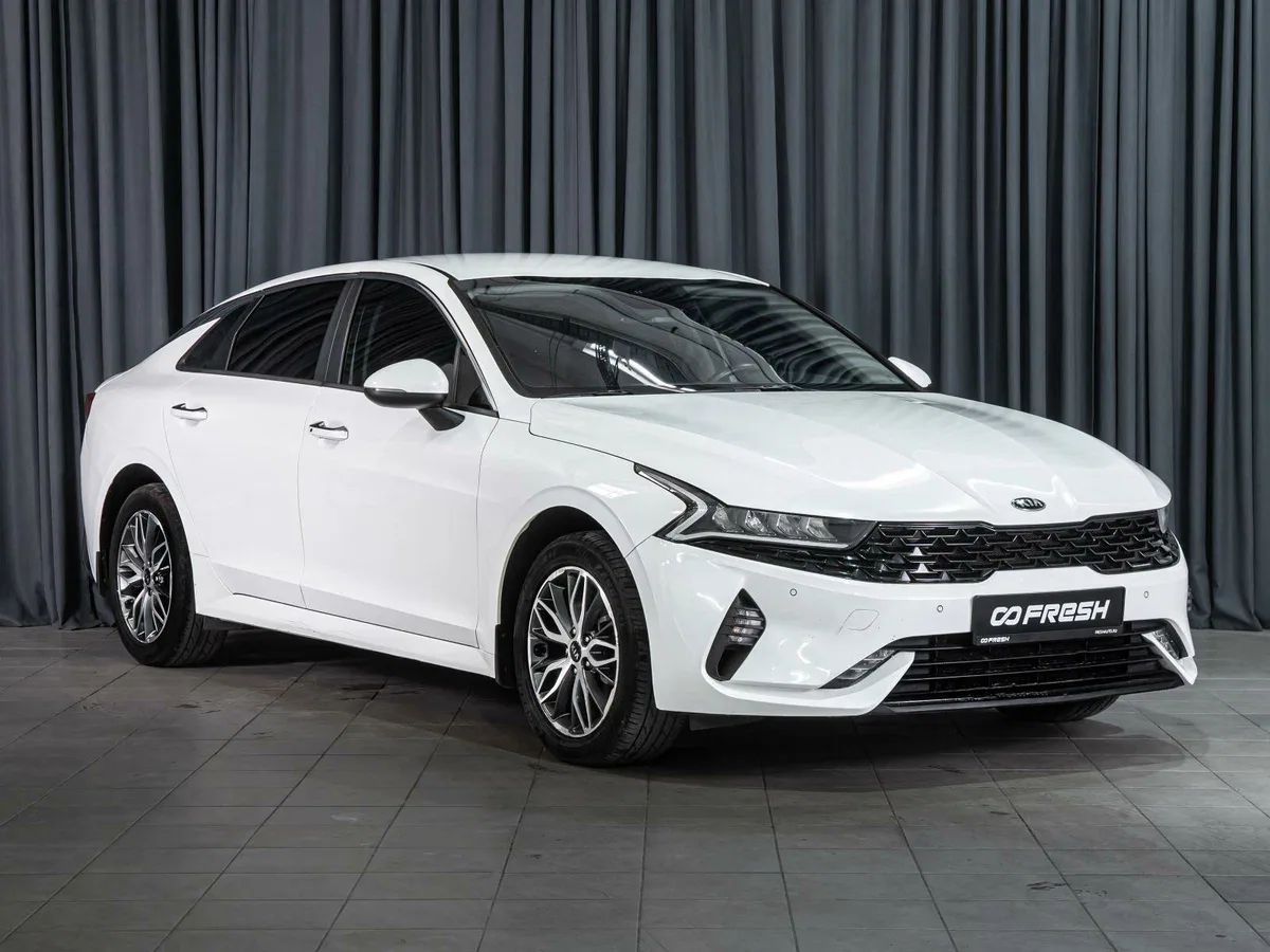 Kia K5 III