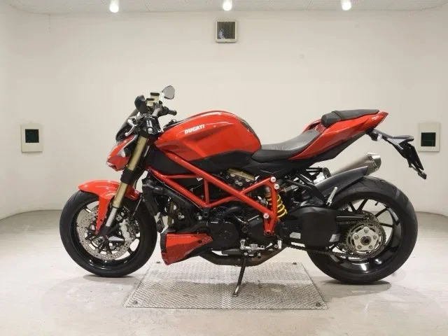 Ducati 848