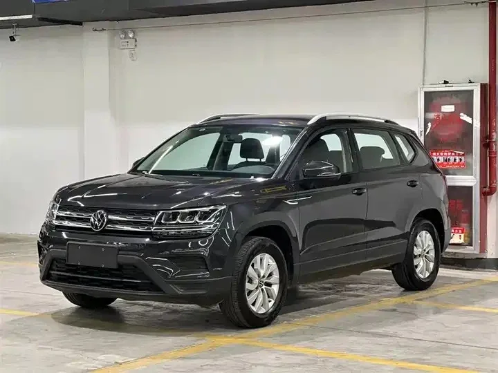 Volkswagen Tharu I
