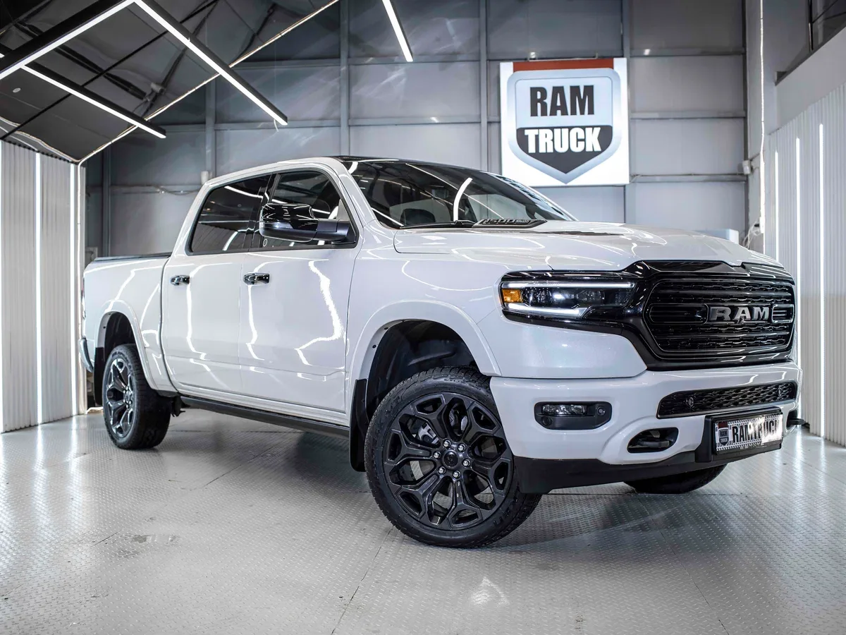 Ram 1500 V