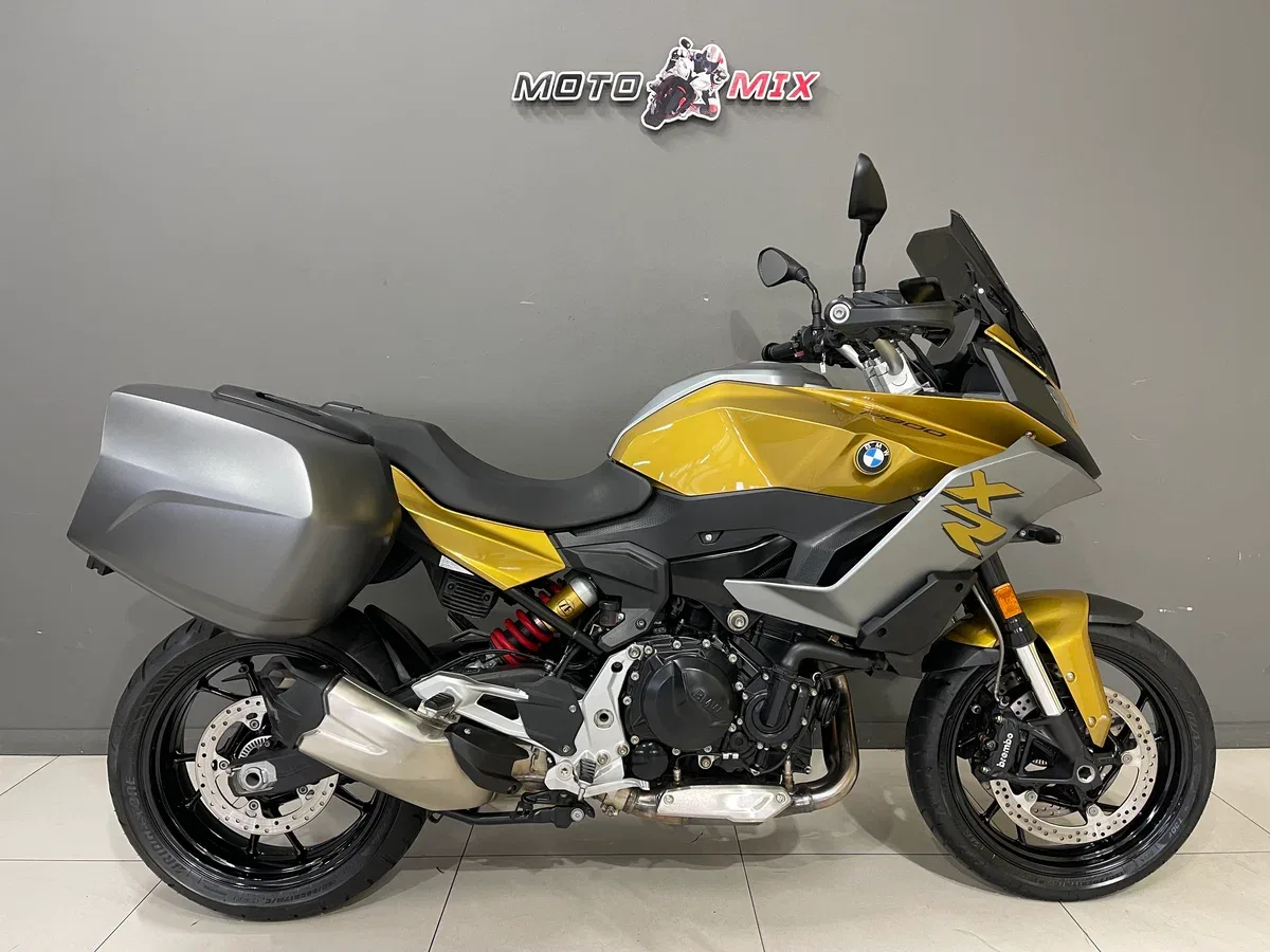 BMW F 900 XR