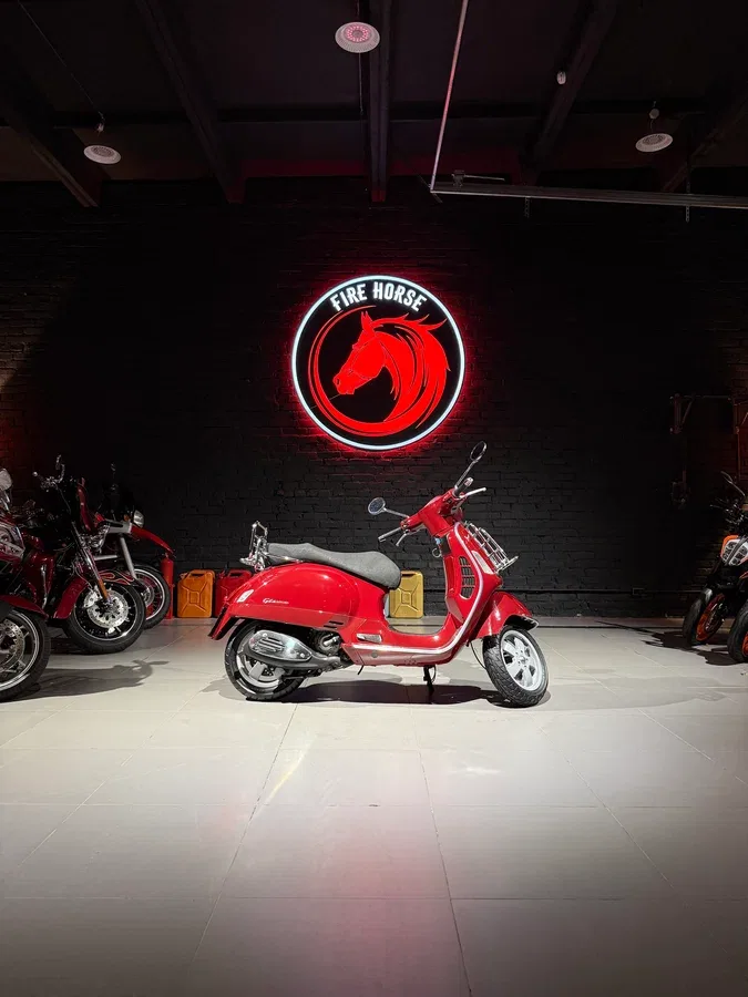 Vespa GTS 250