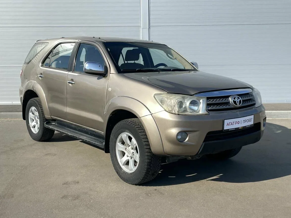 Toyota Fortuner I Рестайлинг