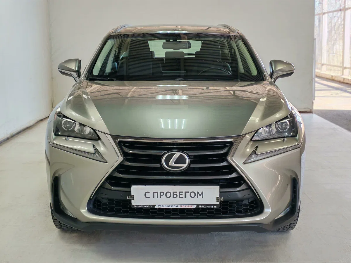 Lexus NX I