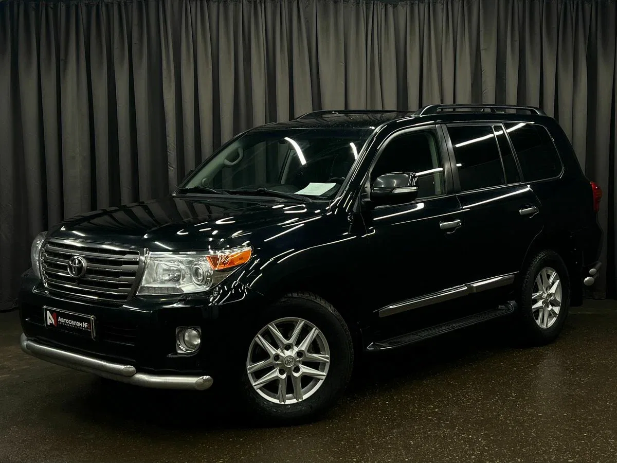 Toyota Land Cruiser 200 Series Рестайлинг 1