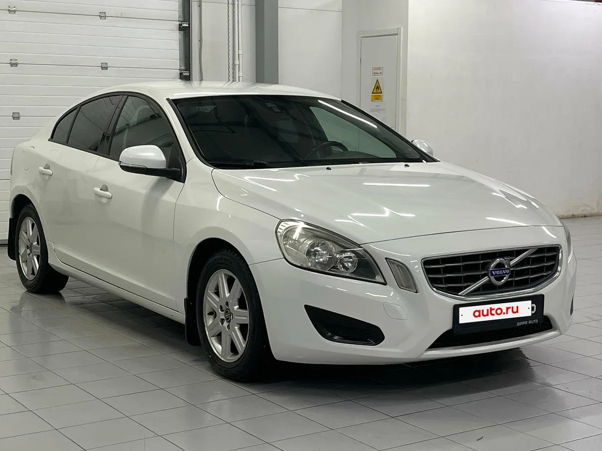 Volvo S60 II
