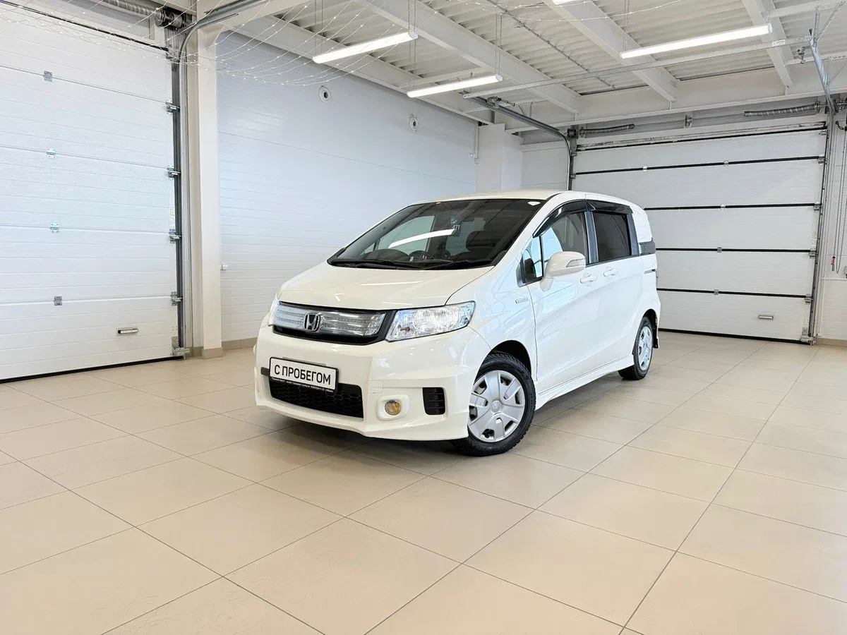 Honda Freed I Рестайлинг