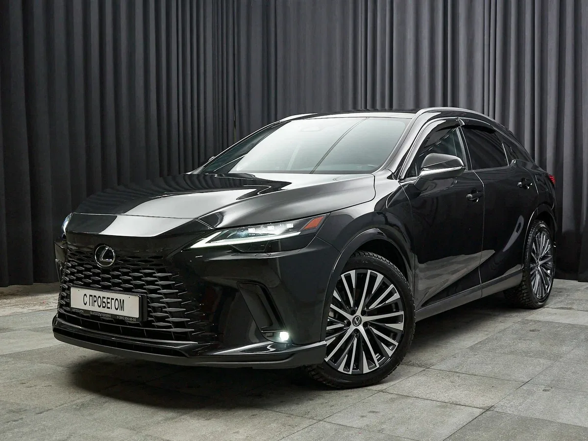 Lexus RX V