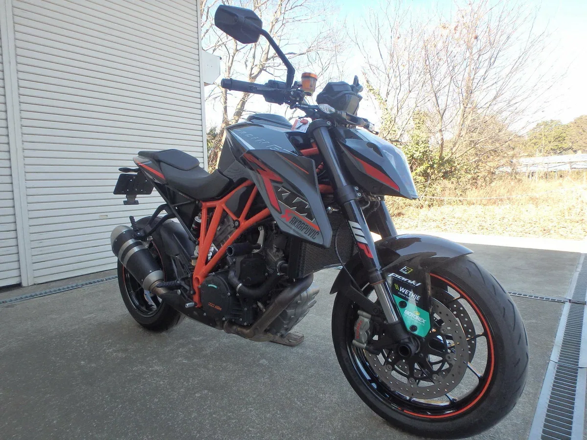 KTM AG 1290 Super Duke R