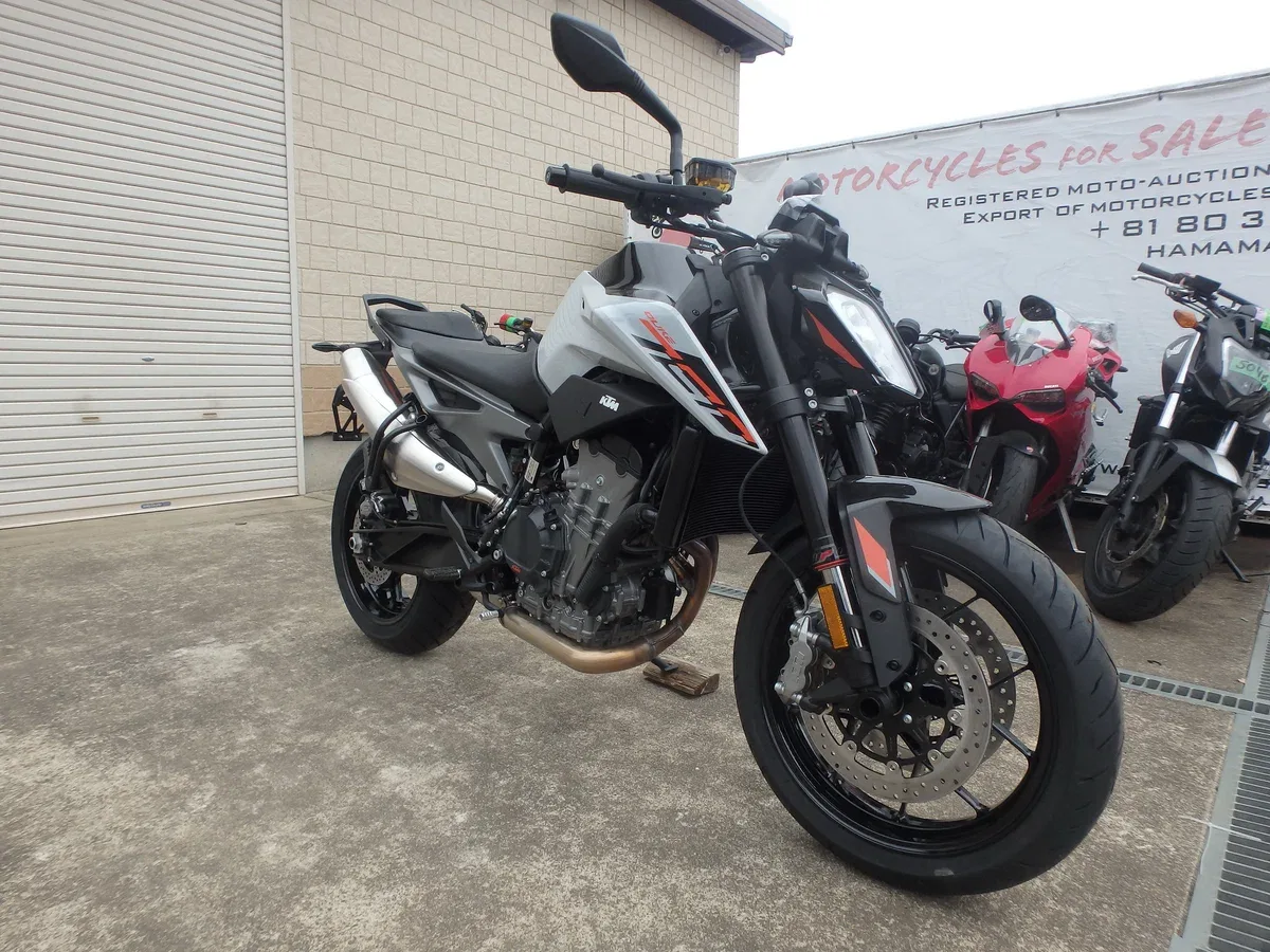 KTM AG 790 Duke