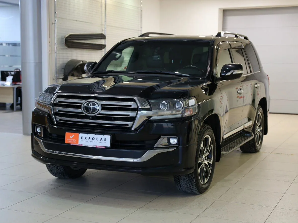 Toyota Land Cruiser 200 Series Рестайлинг 2