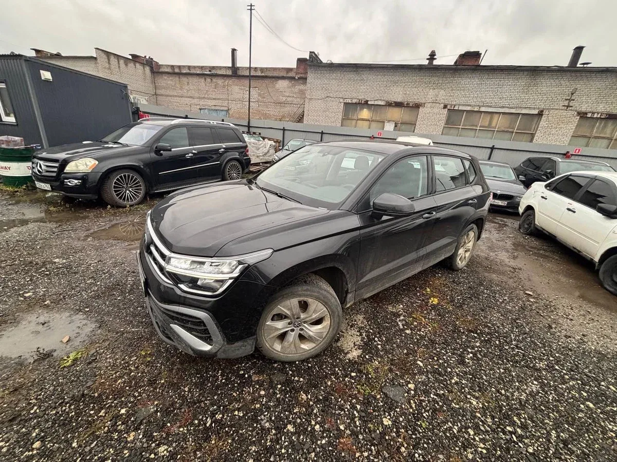 Volkswagen Tharu 300 TSI I Рестайлинг