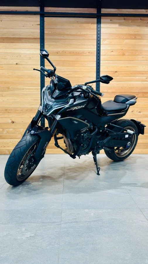CFMoto 800NK