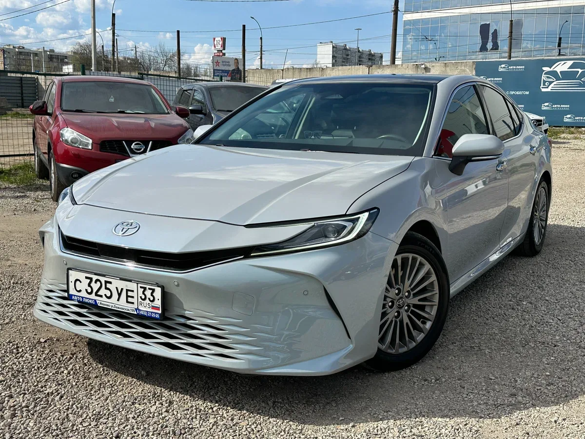 Toyota Camry IX (XV80) China Market