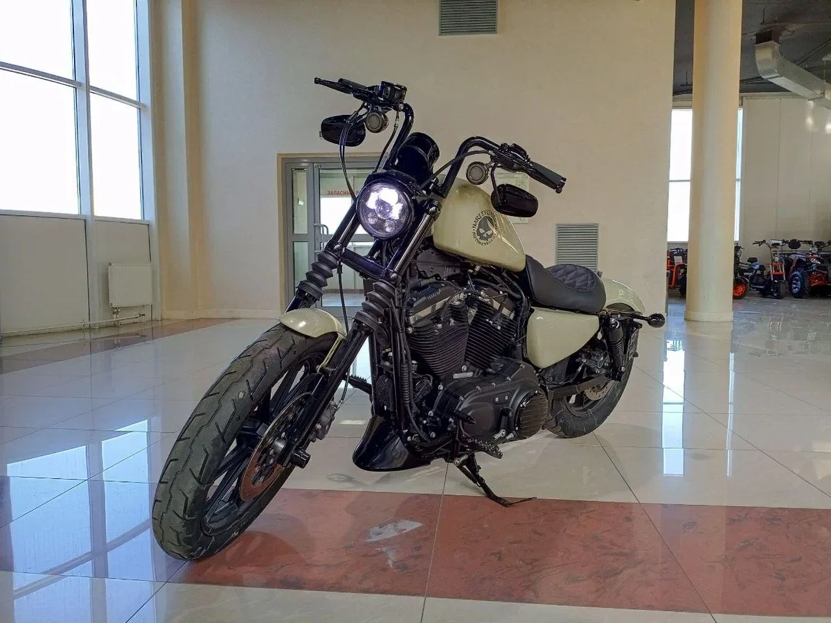 Harley-Davidson Sportster 883