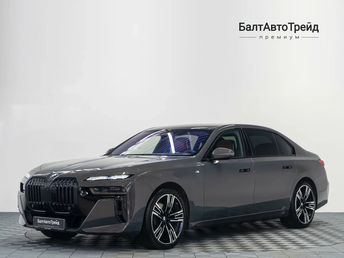 BMW 7 серии VII (G70)