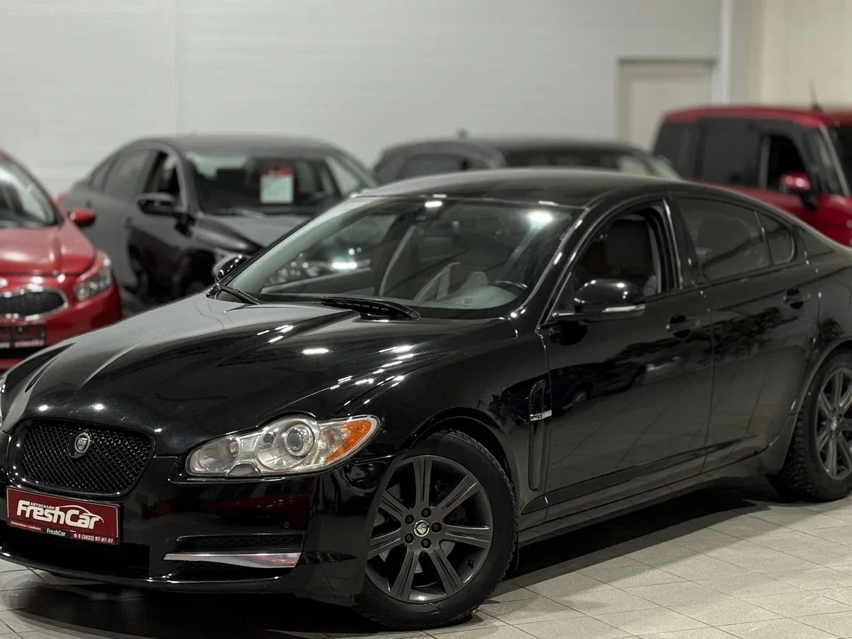 Jaguar XF I