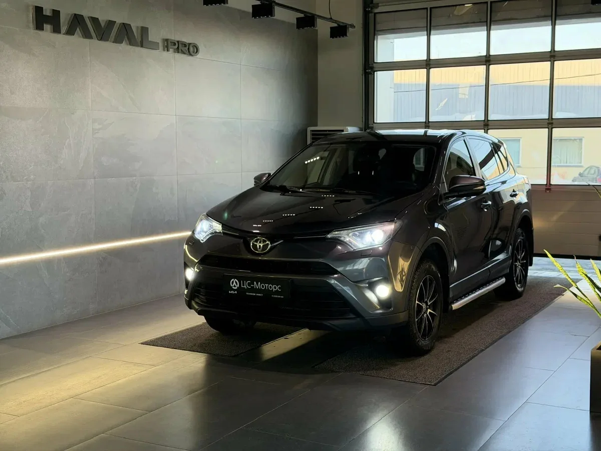 Toyota RAV4 IV (XA40) Рестайлинг