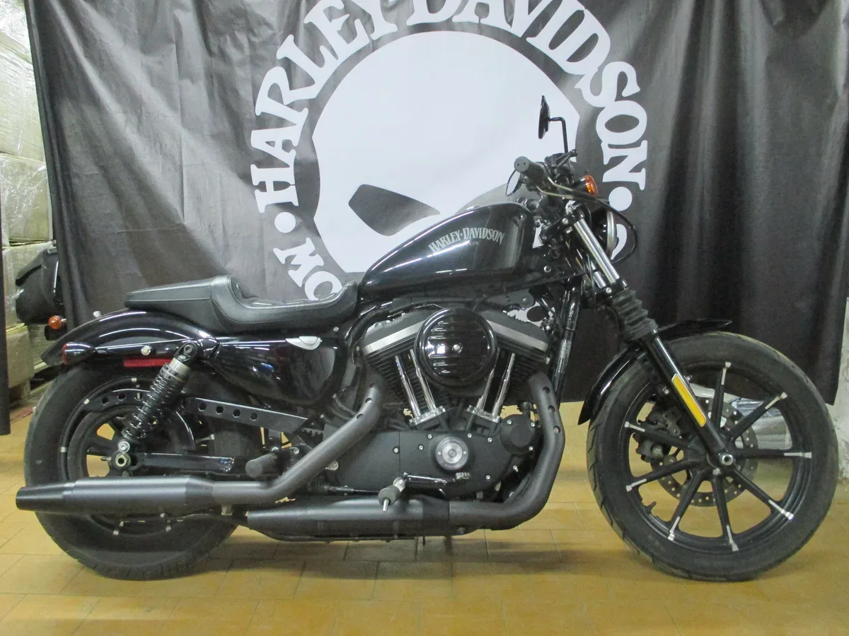 Harley-Davidson Sportster 883