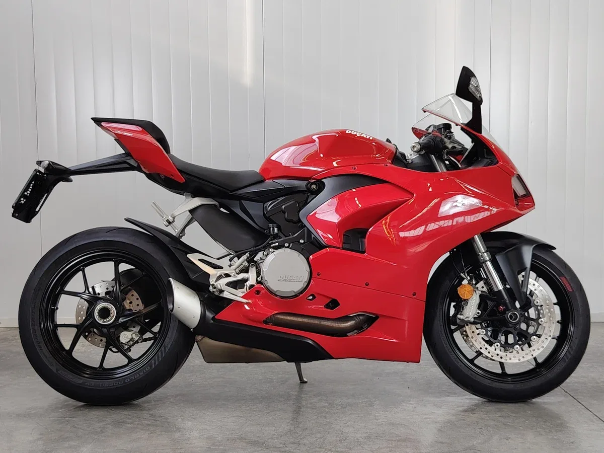 Ducati Panigale V2