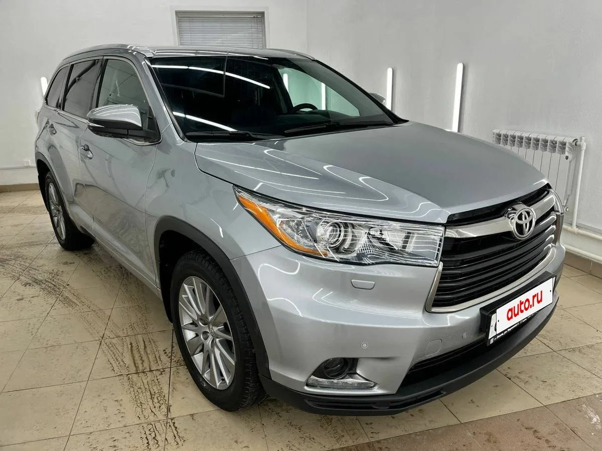 Toyota Highlander III (U50)