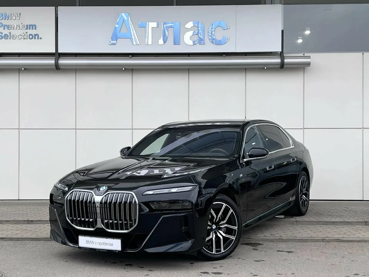 BMW 7 серии VII (G70)