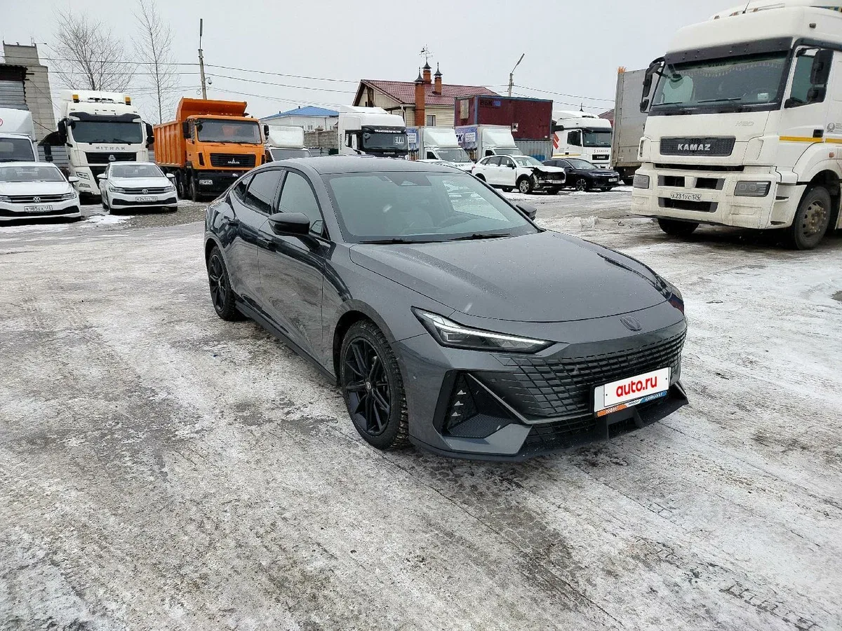 Changan UNI-V I