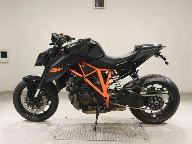 KTM AG 1290 Super Duke R
