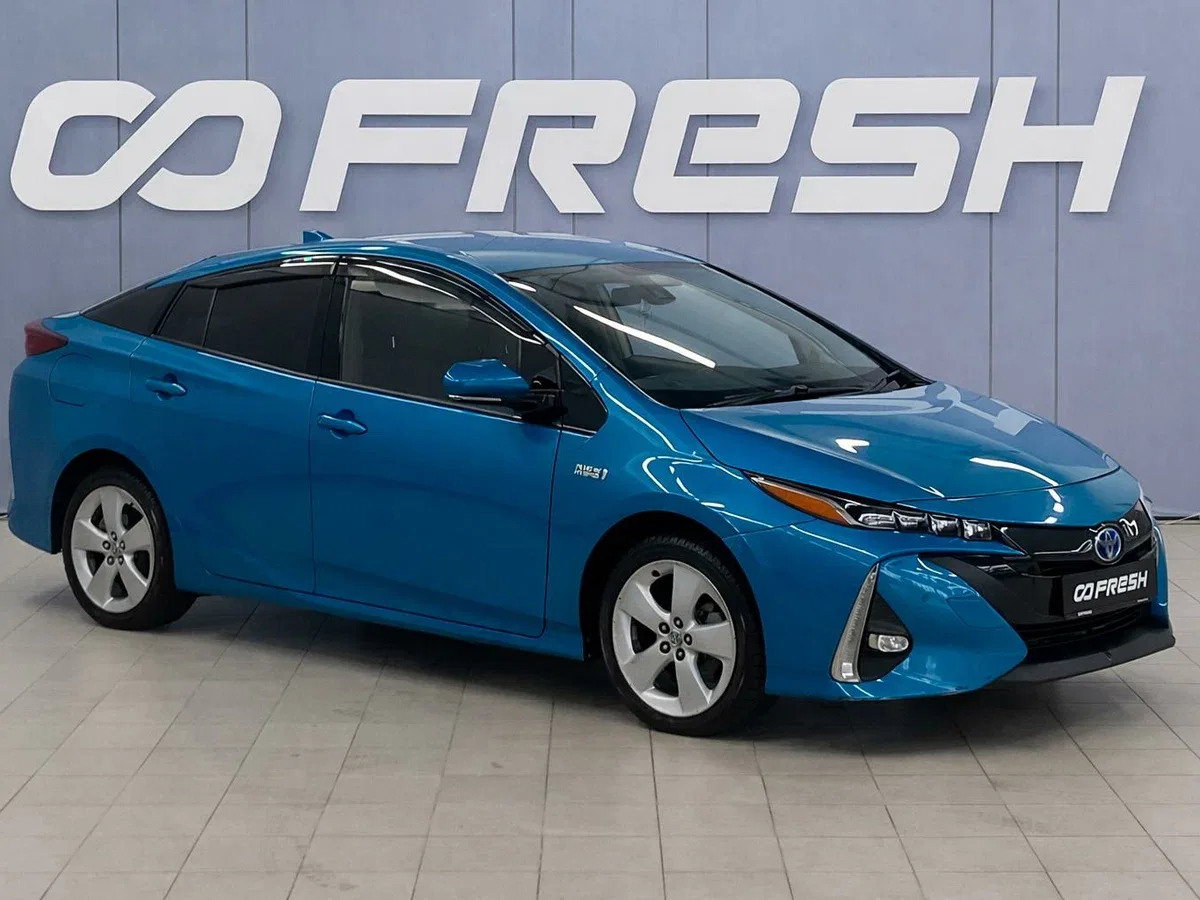 Toyota Prius IV (XW50)