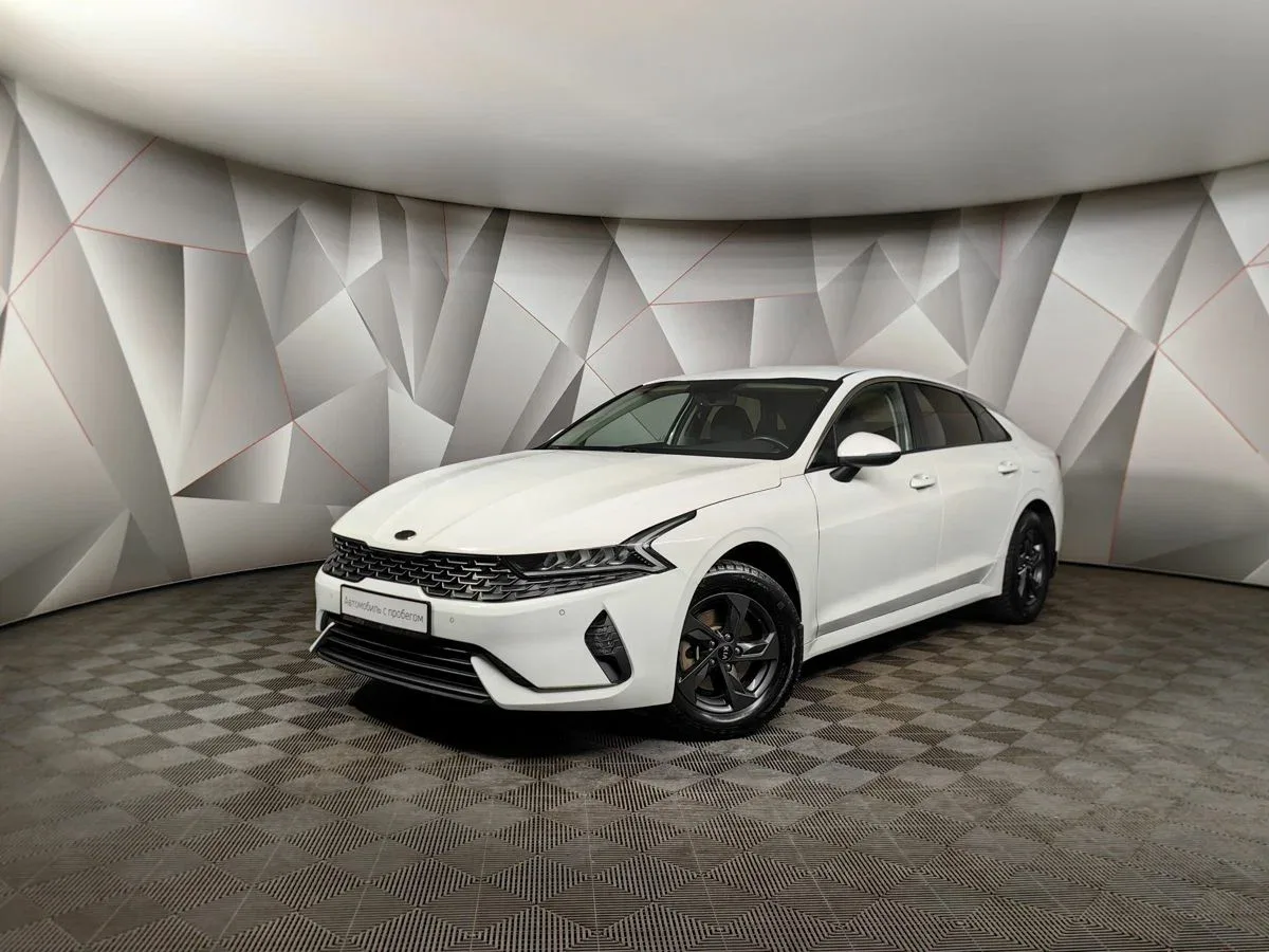 Kia K5 III