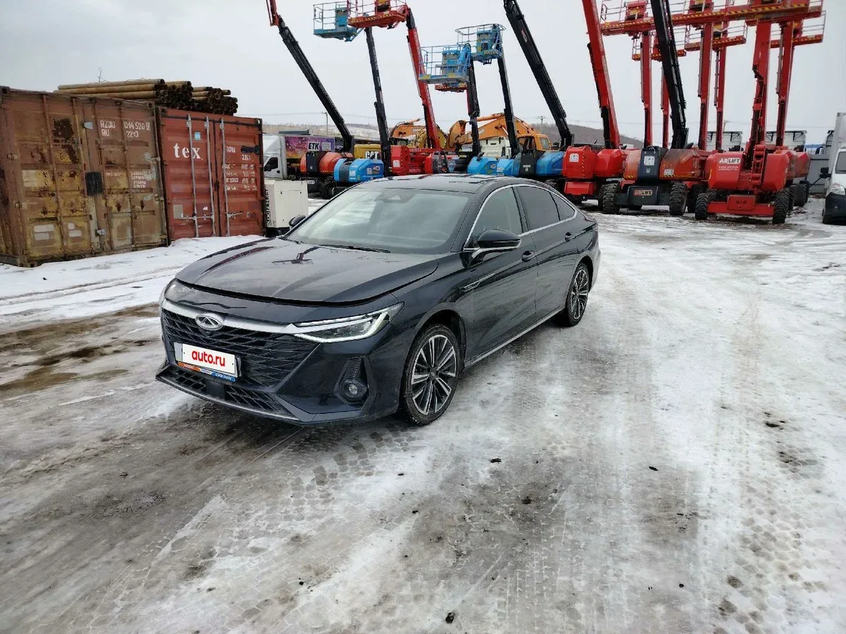 Chery Arrizo 8