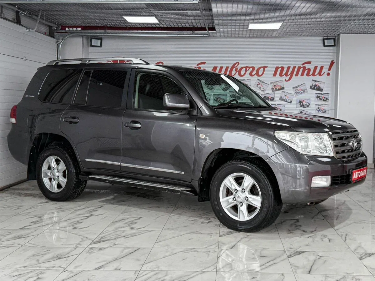 Toyota Land Cruiser 200 Series