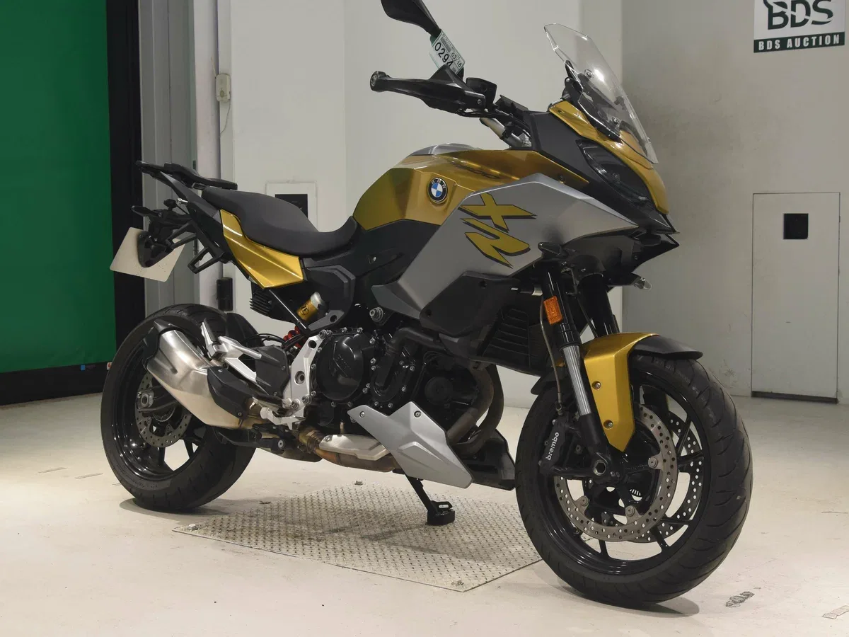 BMW F 900 XR