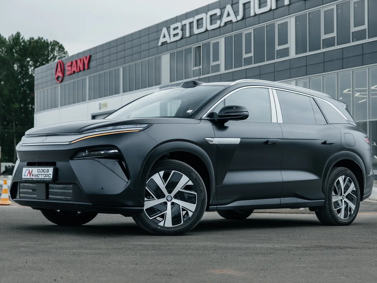 BYD Tang L