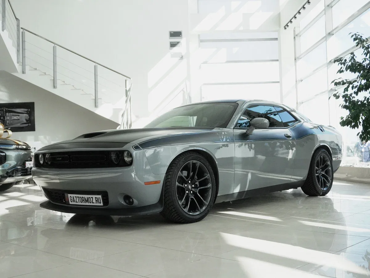 Dodge Challenger III Рестайлинг 2