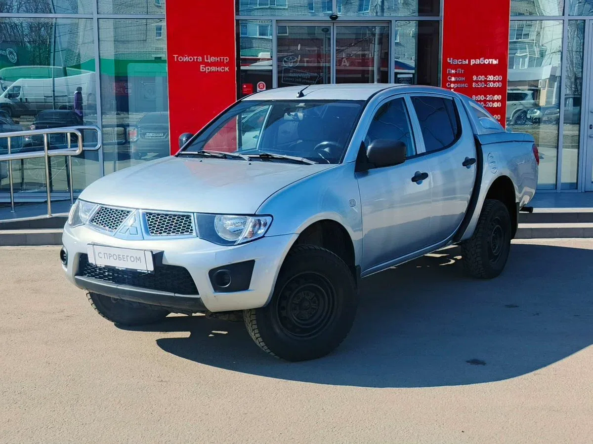 Mitsubishi L200 IV