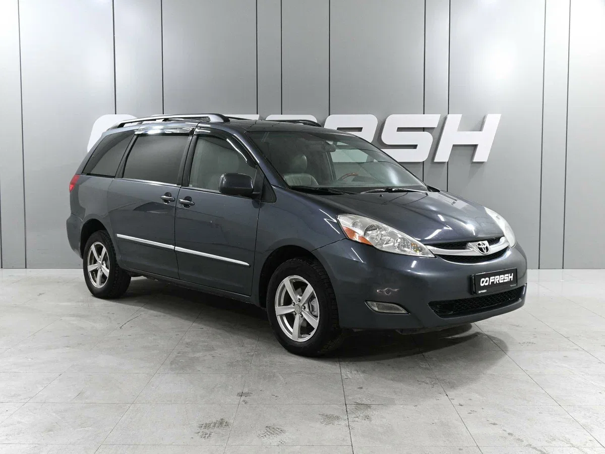 Toyota Sienna II Рестайлинг