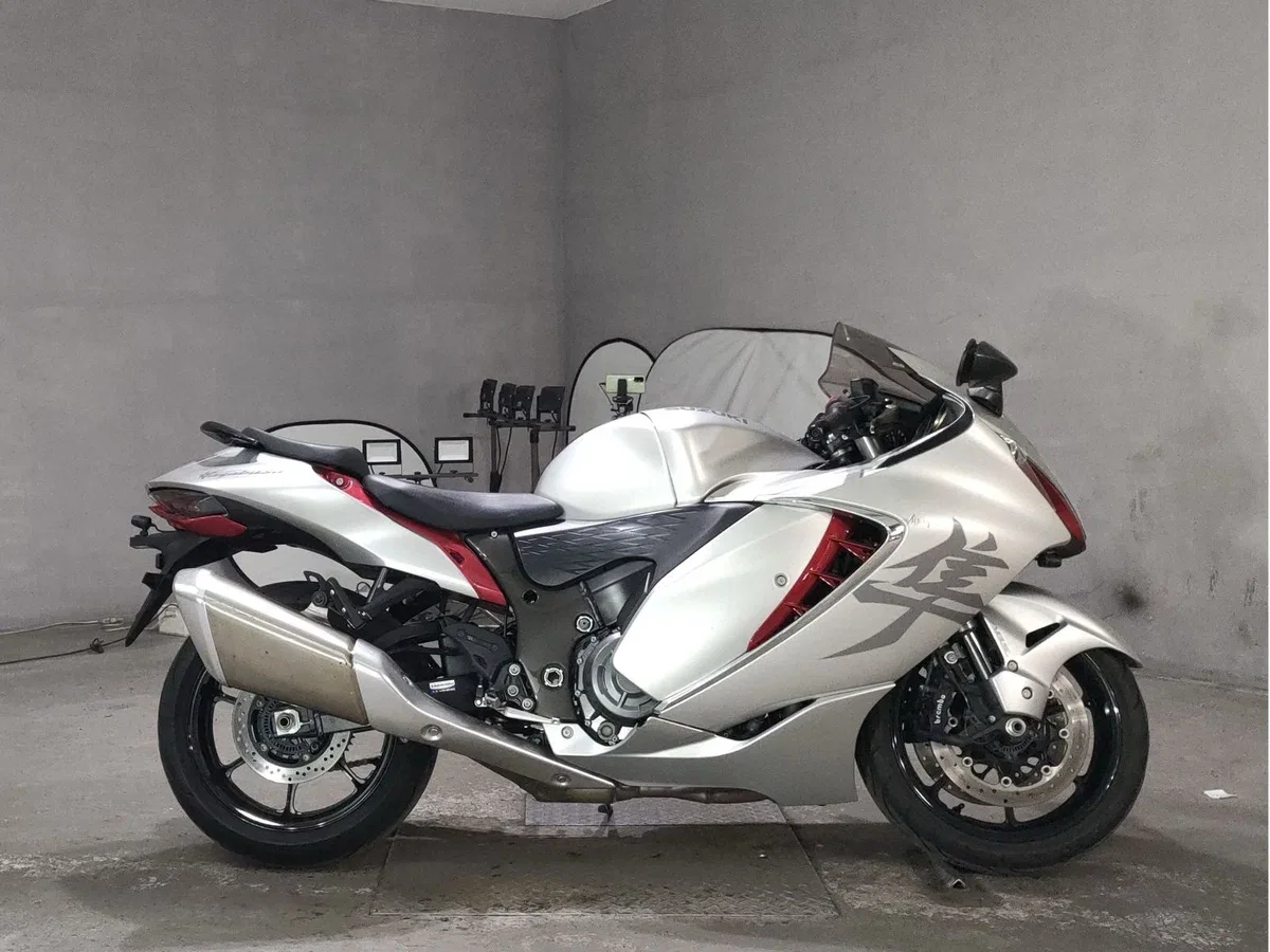 Suzuki GSX1300R Hayabusa