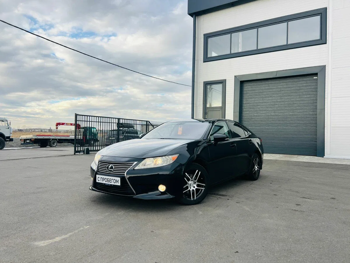 Lexus ES VI