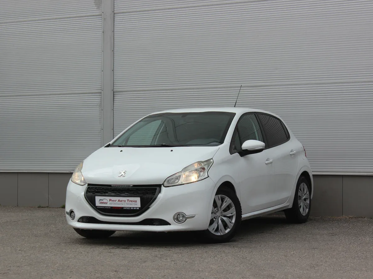 Peugeot 208 I