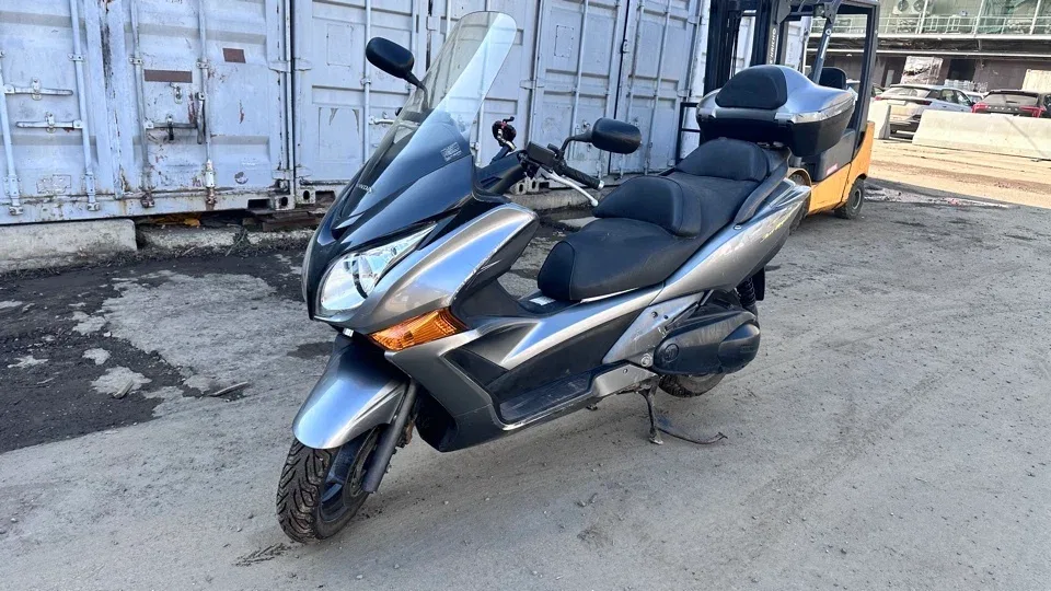 Honda Silver Wing 600