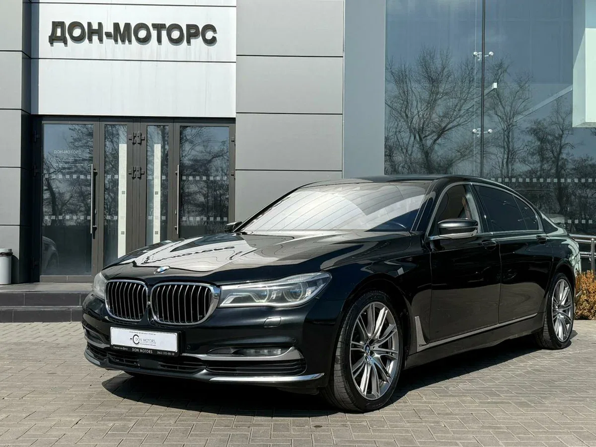 BMW 7 серии VI (G11/G12)