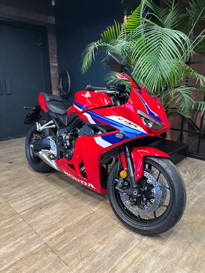 Honda CBR650R