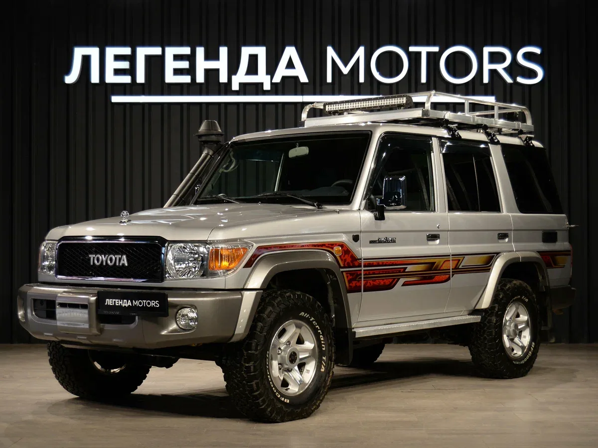 Toyota Land Cruiser 70 Series Рестайлинг 1