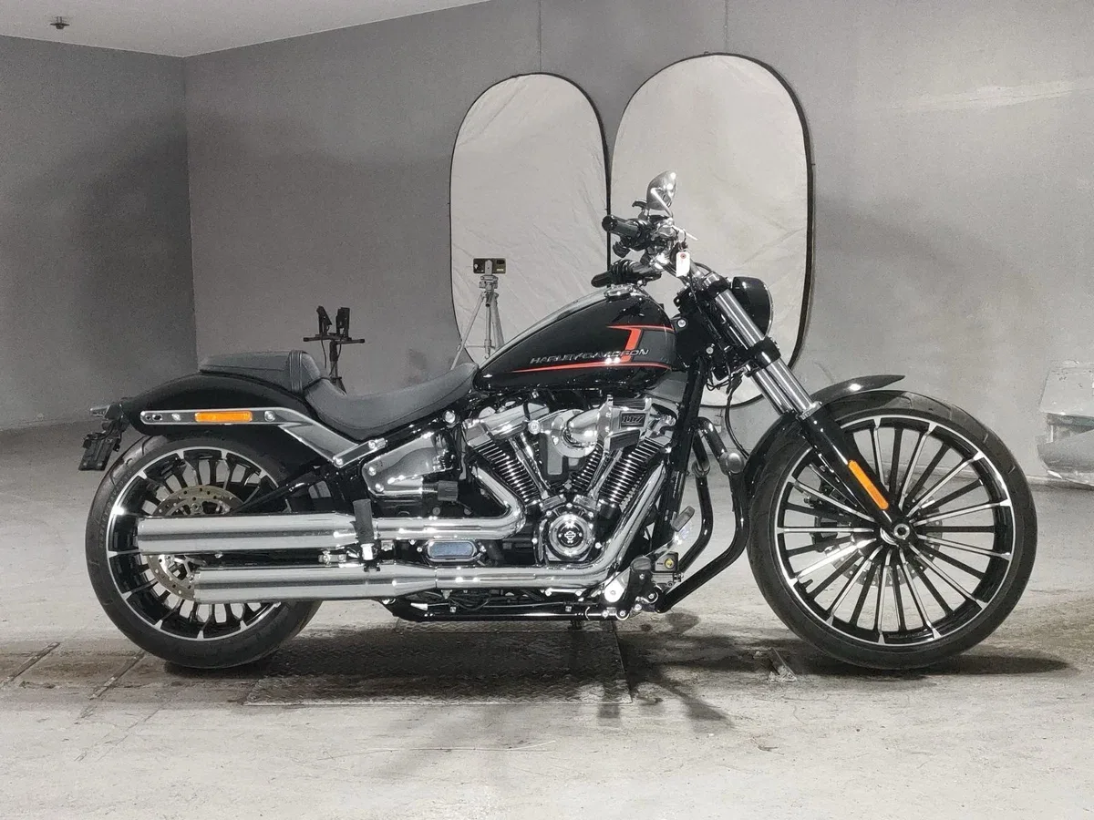 Harley-Davidson Breakout