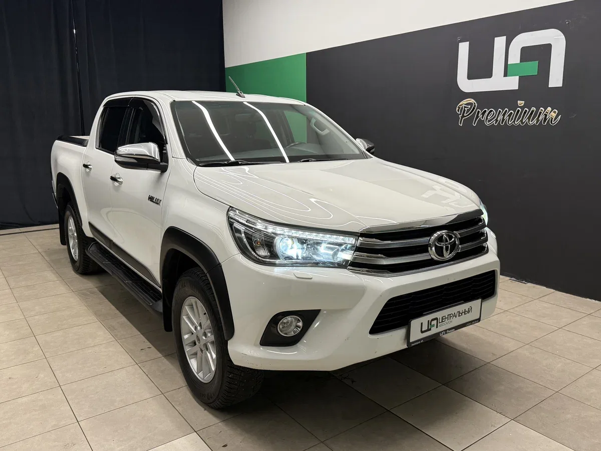 Toyota Hilux VIII