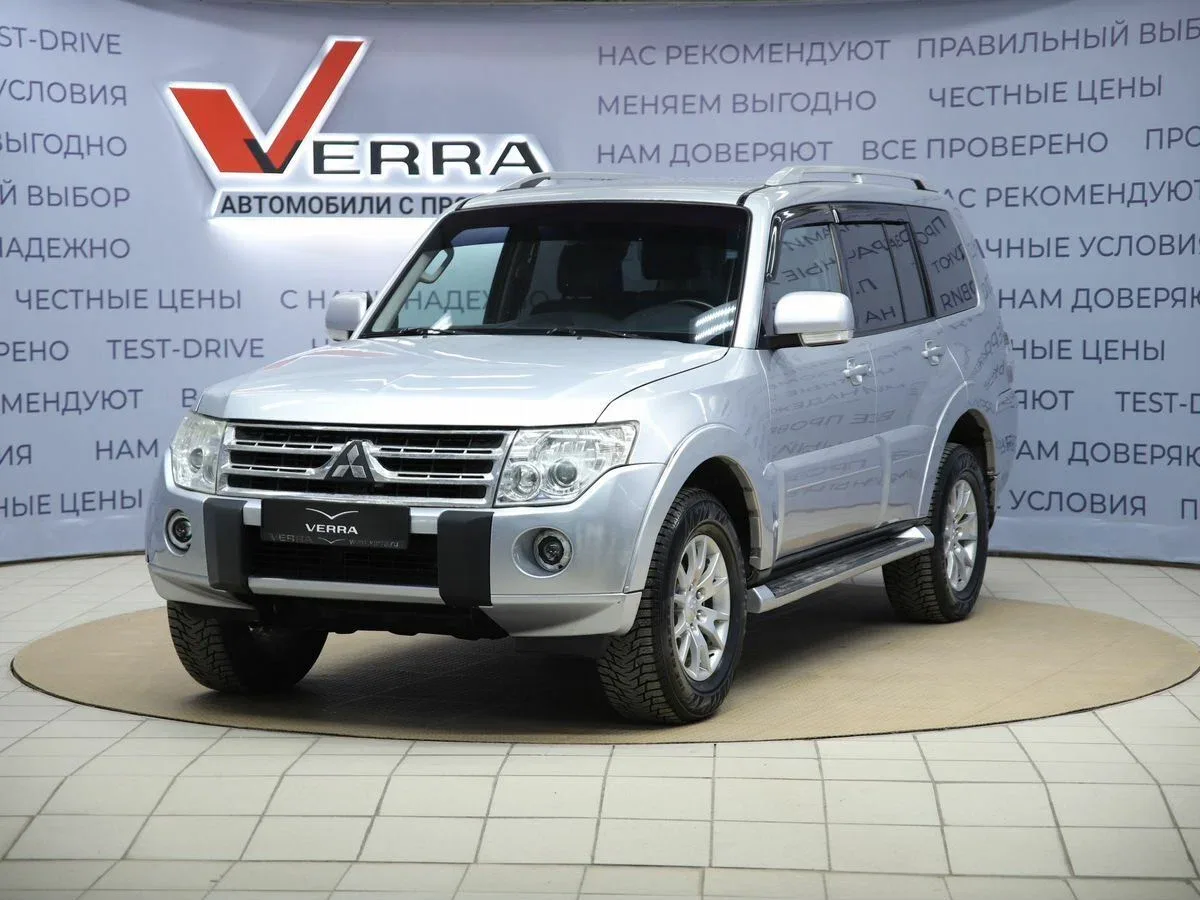Mitsubishi Pajero IV Рестайлинг 1